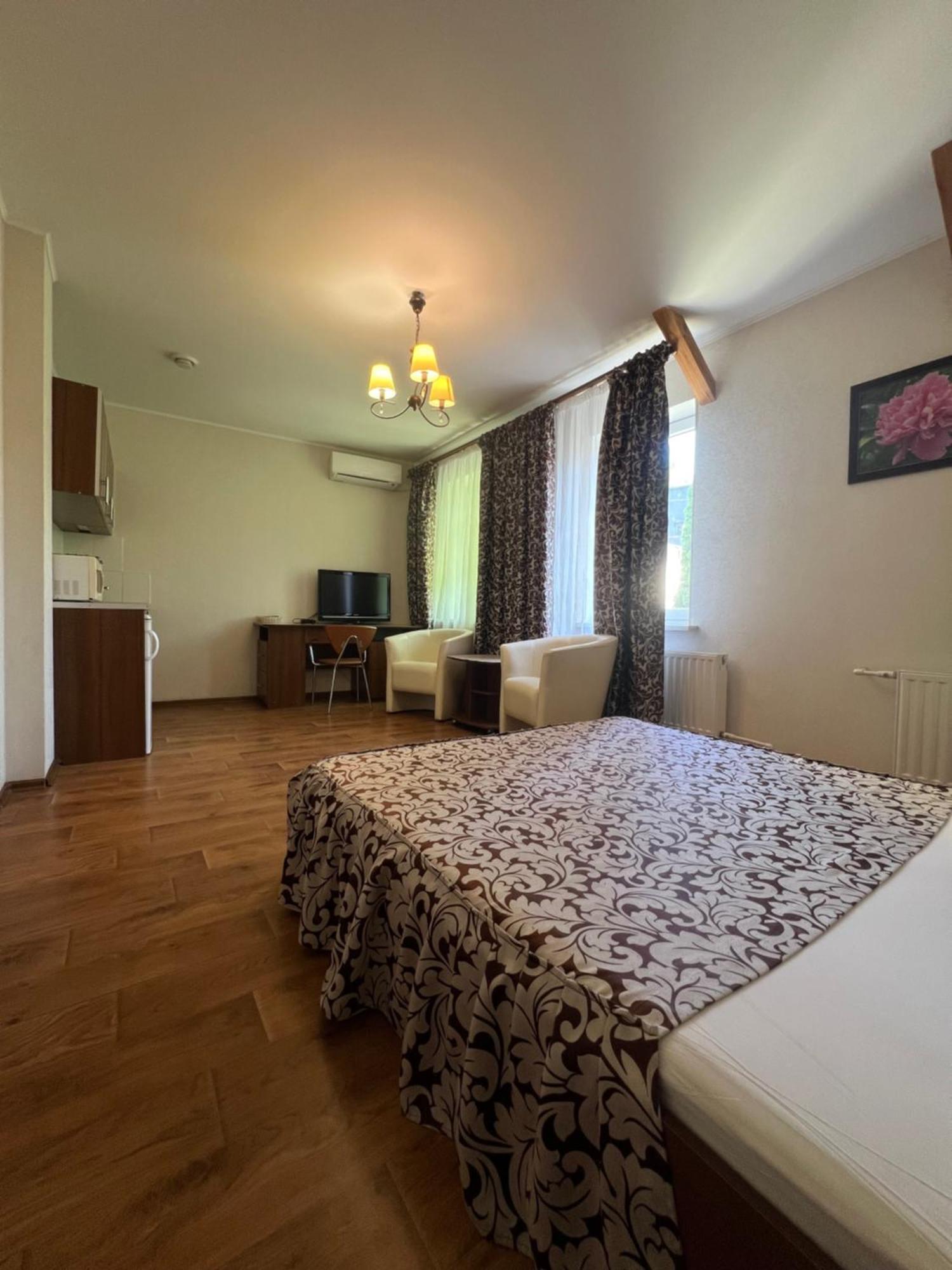 Apart Hotel Asotel Charkov Buitenkant foto