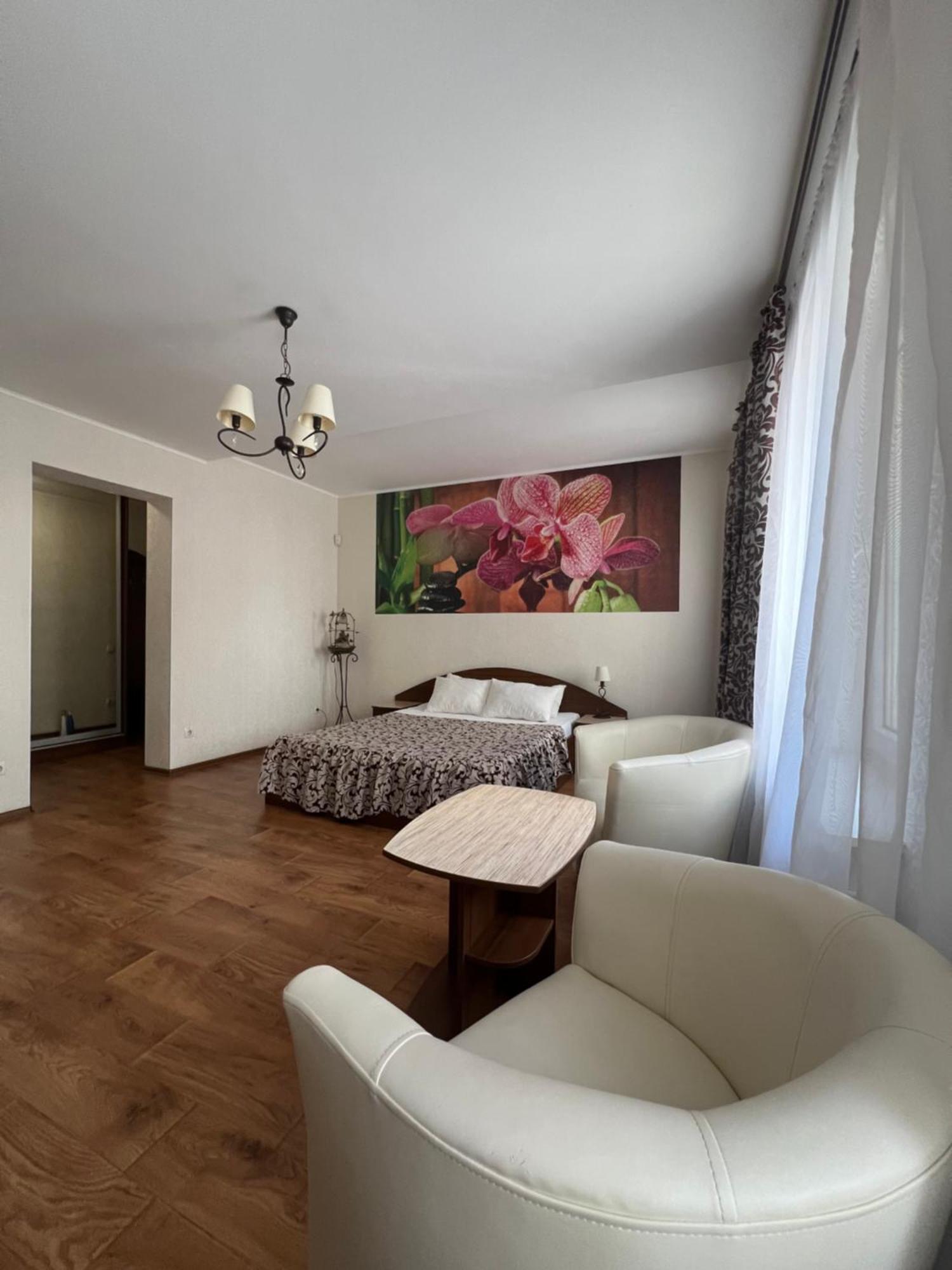 Apart Hotel Asotel Charkov Buitenkant foto